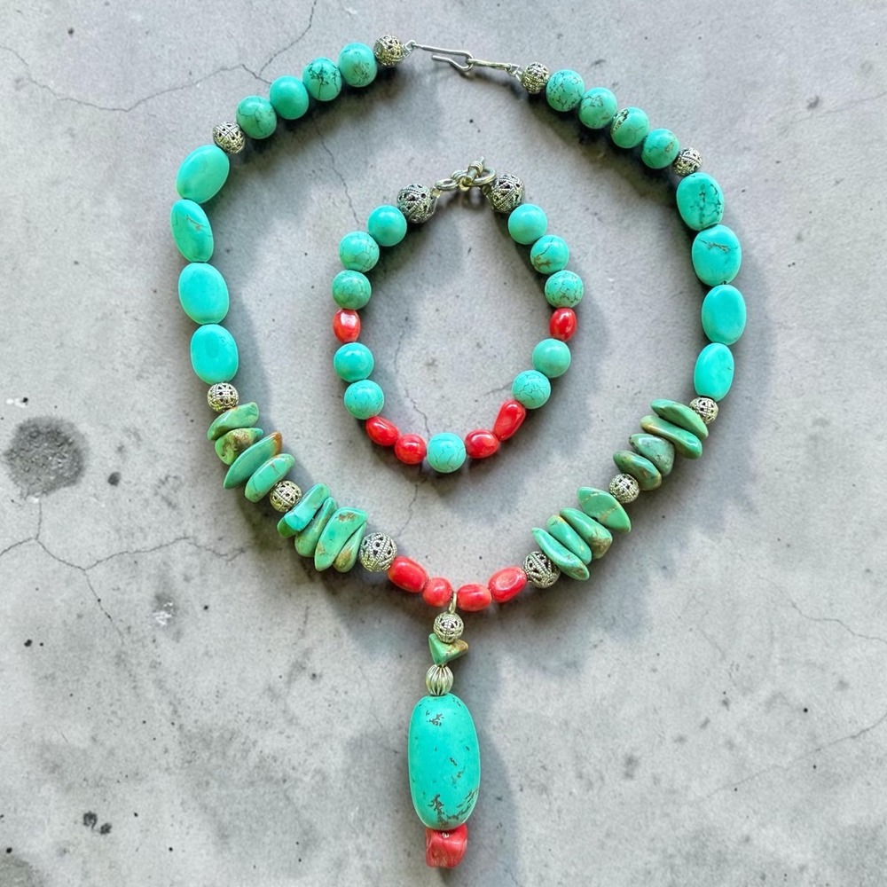 Southwestern‎ Turquoise and Red Coral Beaded Necklace and Bracelet Jewelry Set